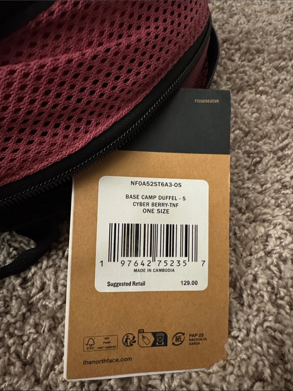 NWT The North Face Cyber Berry/Black Small (50L) Base Camp Duffel Bag